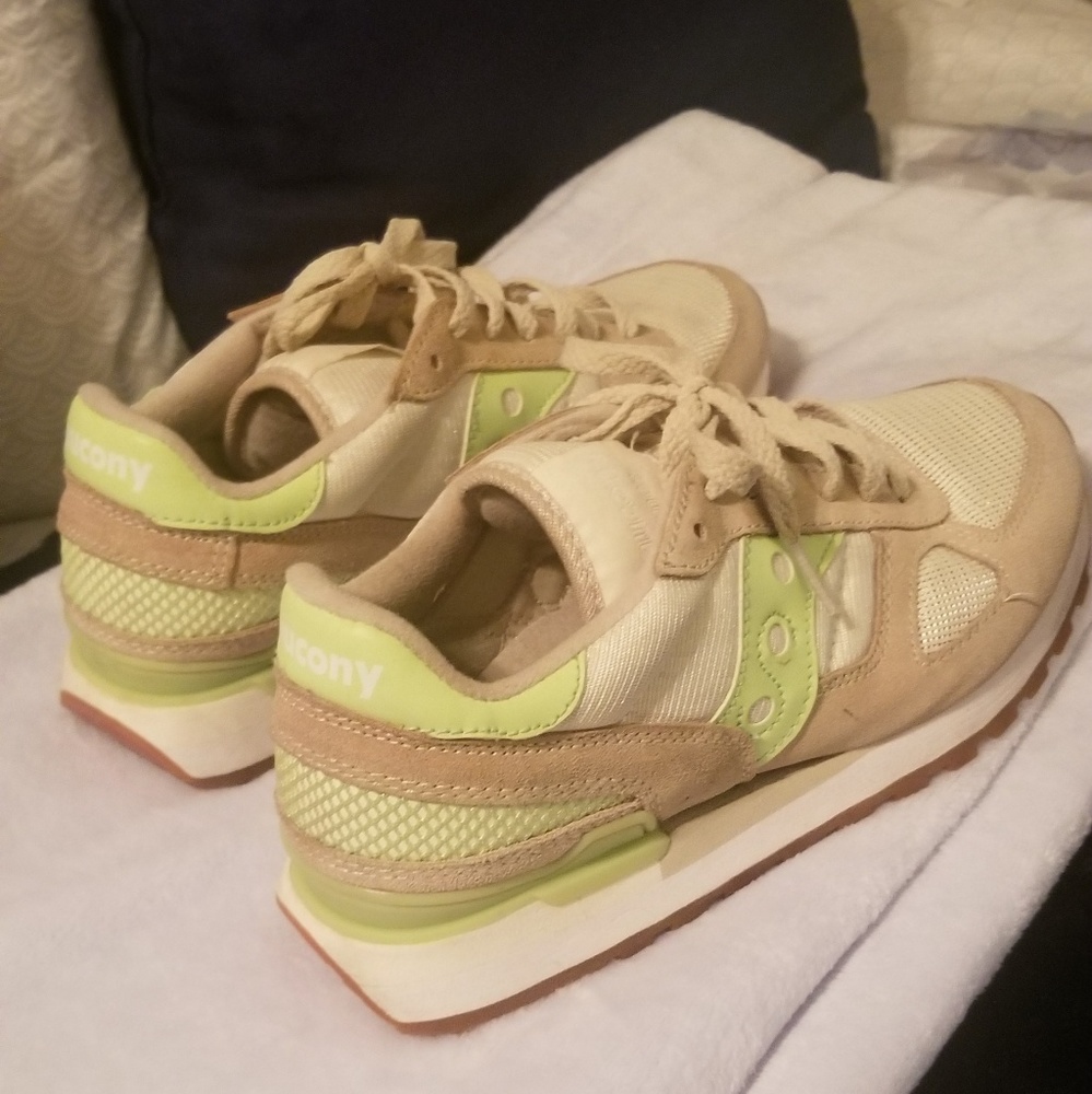 Saucony